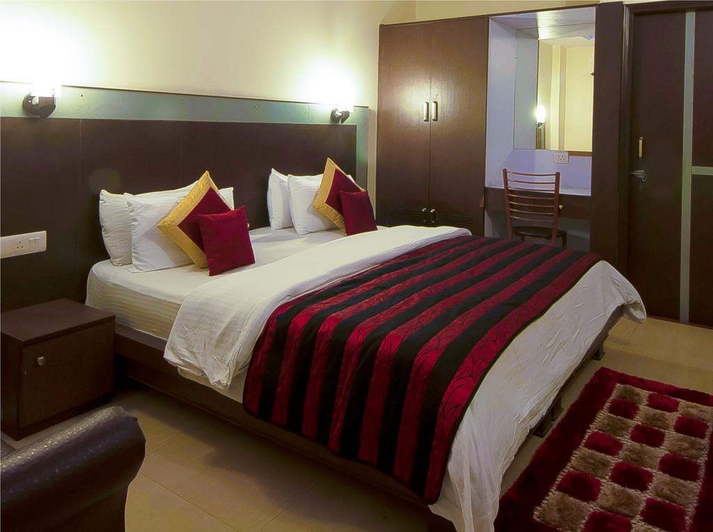 Airport Hotel Vishal Residency New Delhi Exteriör bild