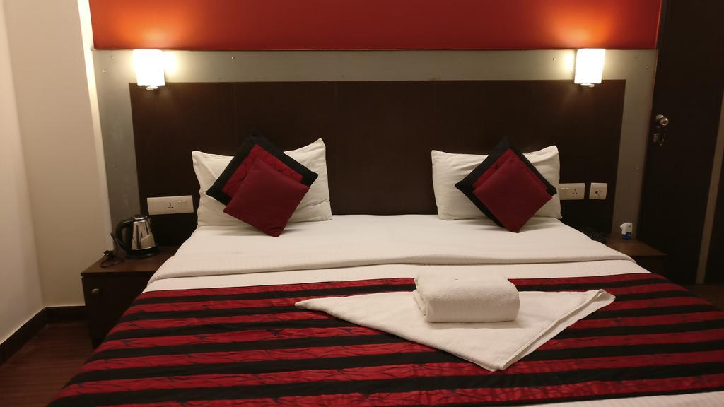 Airport Hotel Vishal Residency New Delhi Exteriör bild