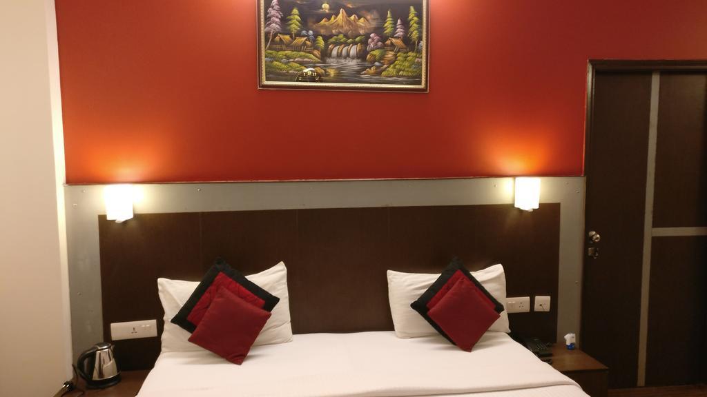 Airport Hotel Vishal Residency New Delhi Exteriör bild
