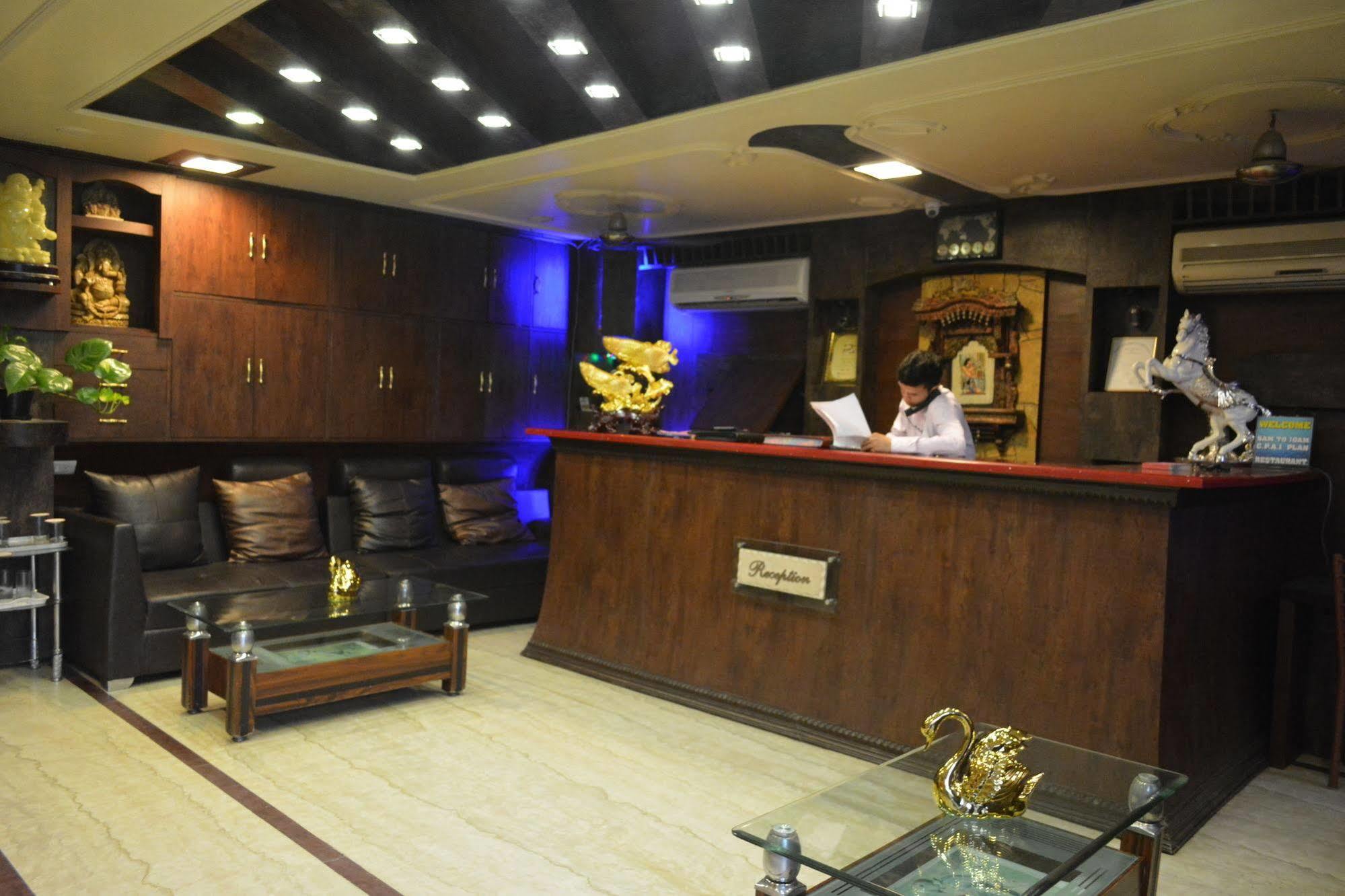 Airport Hotel Vishal Residency New Delhi Exteriör bild