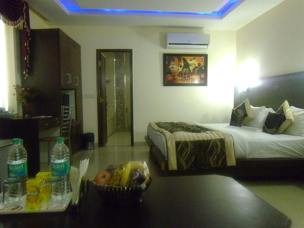 Airport Hotel Vishal Residency New Delhi Exteriör bild